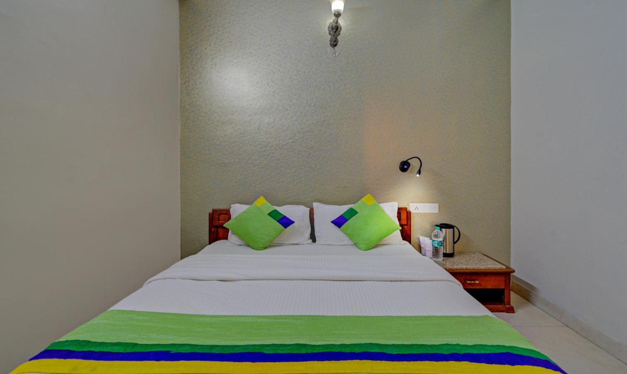 Hotel Treebo Bliss à Jaipur Extérieur photo