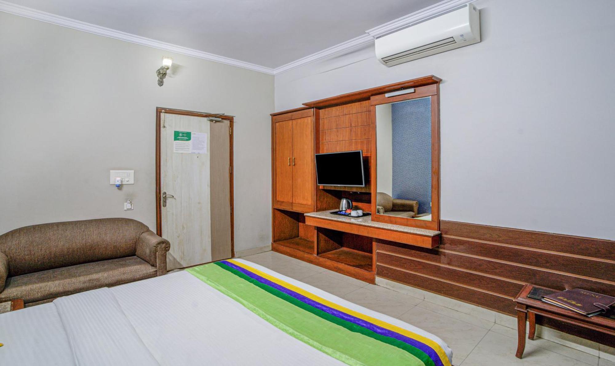 Hotel Treebo Bliss à Jaipur Extérieur photo