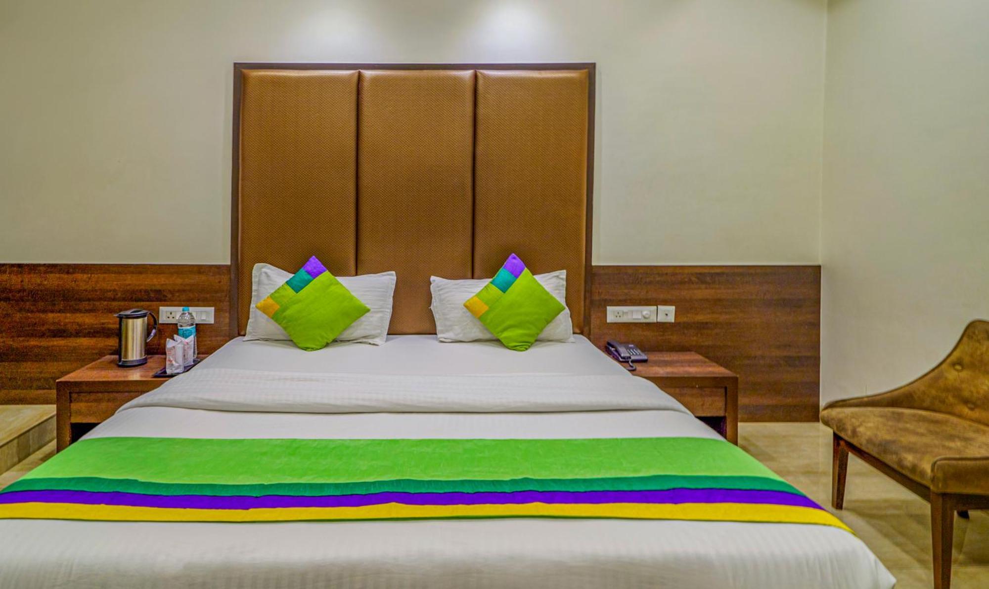 Hotel Treebo Bliss à Jaipur Extérieur photo