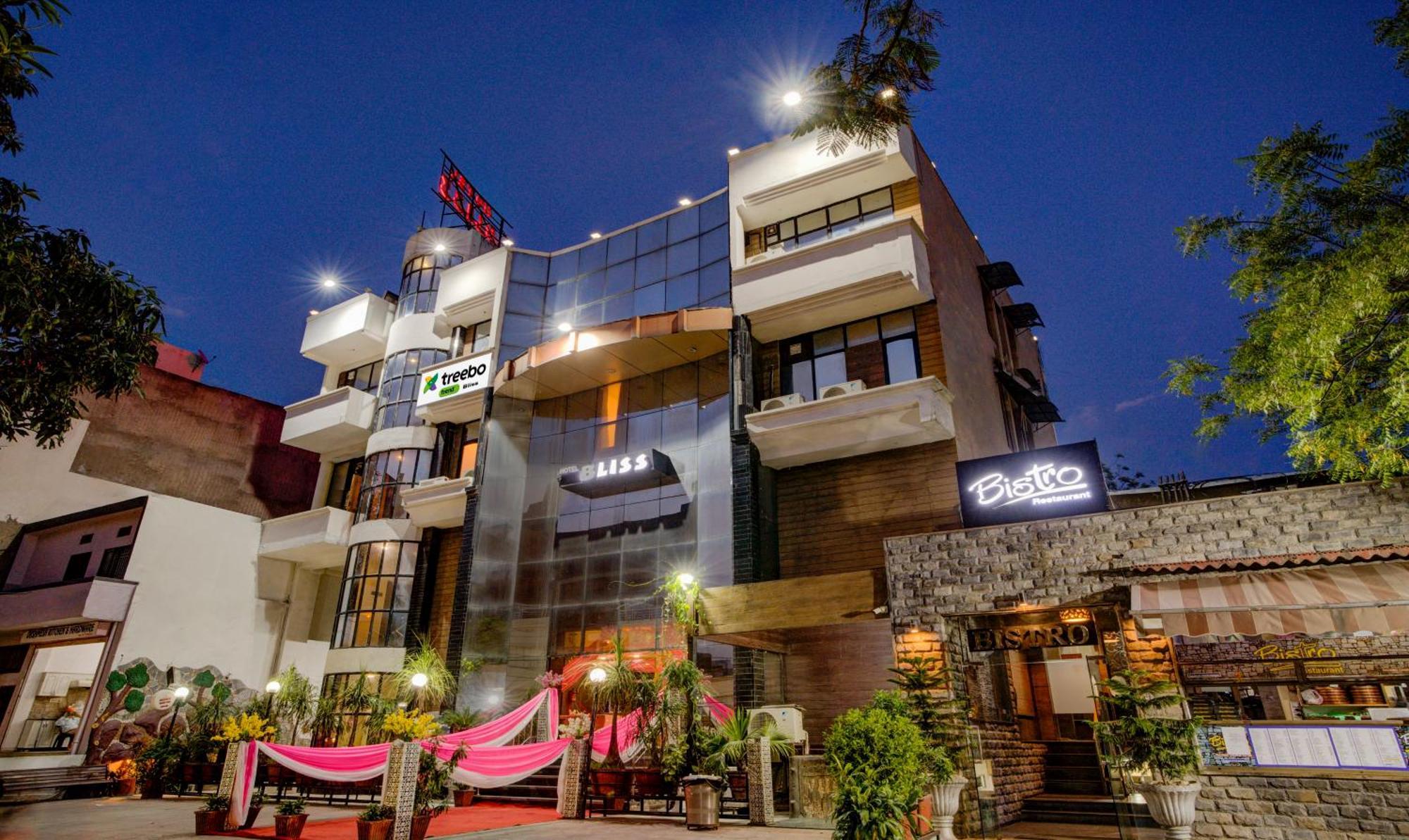 Hotel Treebo Bliss à Jaipur Extérieur photo