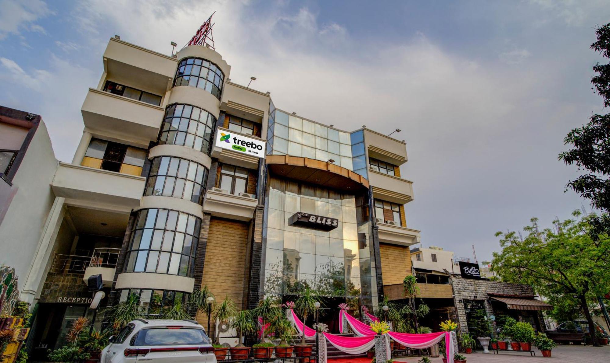 Hotel Treebo Bliss à Jaipur Extérieur photo