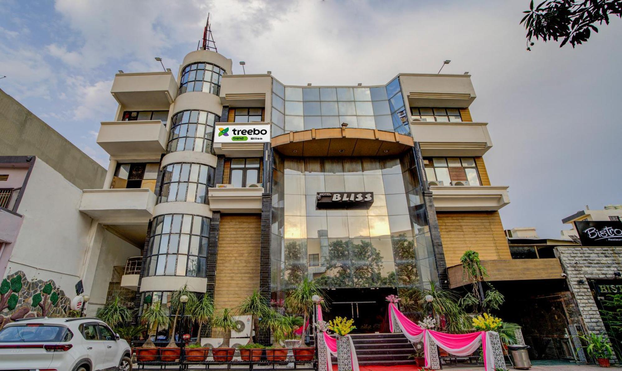 Hotel Treebo Bliss à Jaipur Extérieur photo